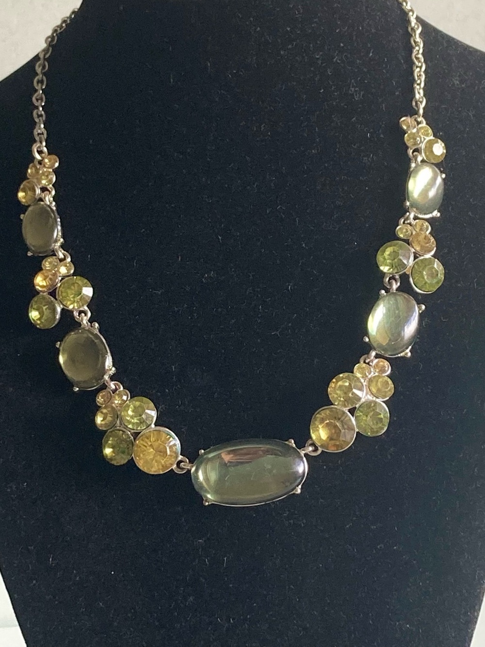 Napier Green Gem Cluster Statement preloved silver tone Necklace